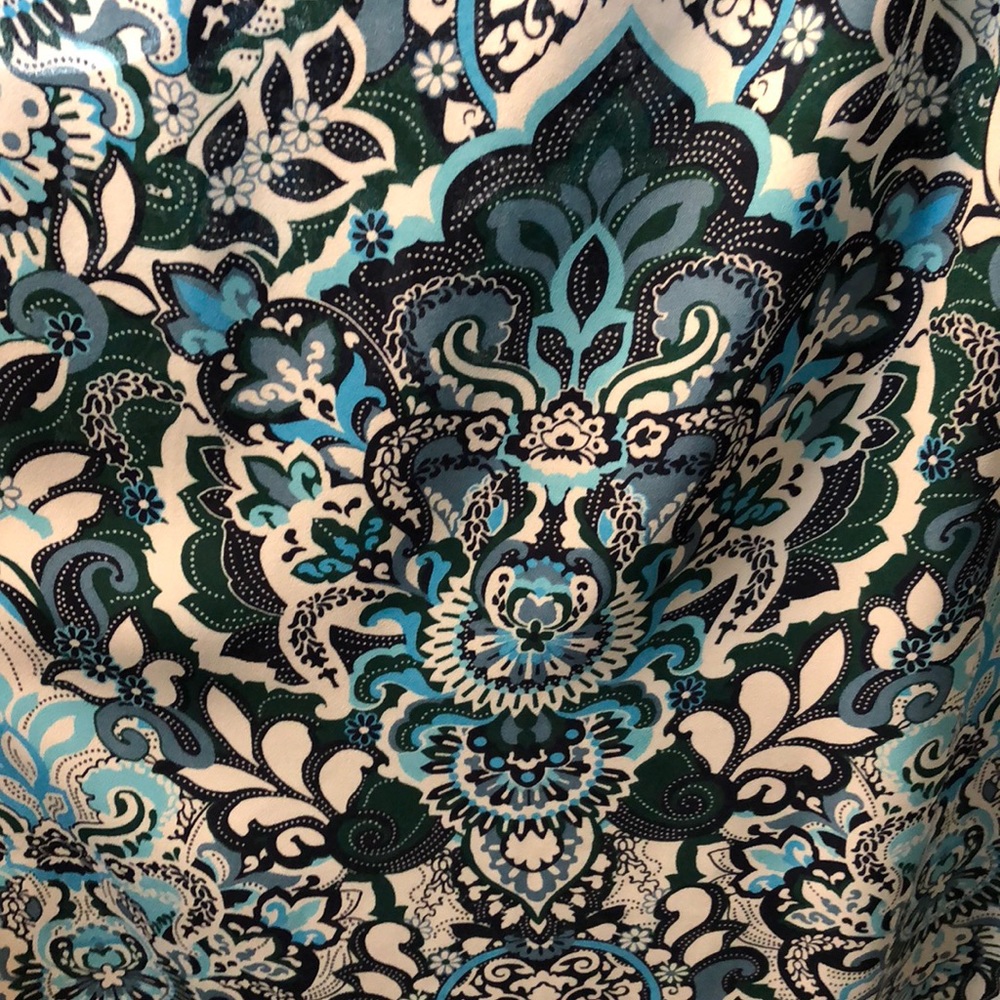 Banana Republic patterned tank - Picture 3 of 3